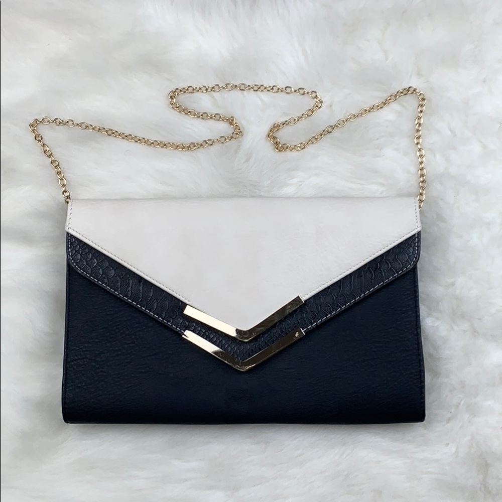Women’s Cream Black & Gold Clutch with Gold Chain